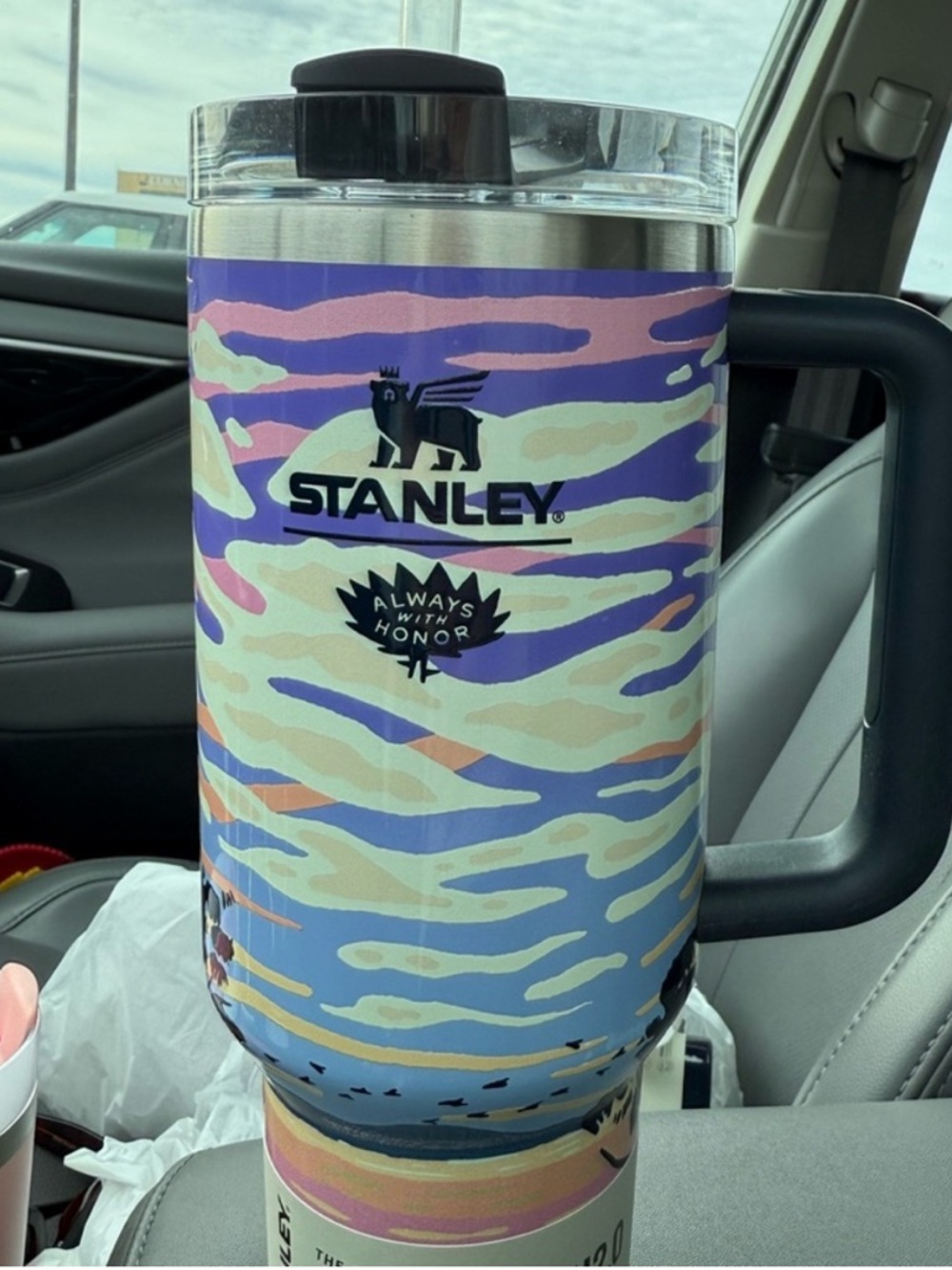 The Stanley 40oz REl Exclusive Hazy HorizonTumbler - Picture 2 of 6